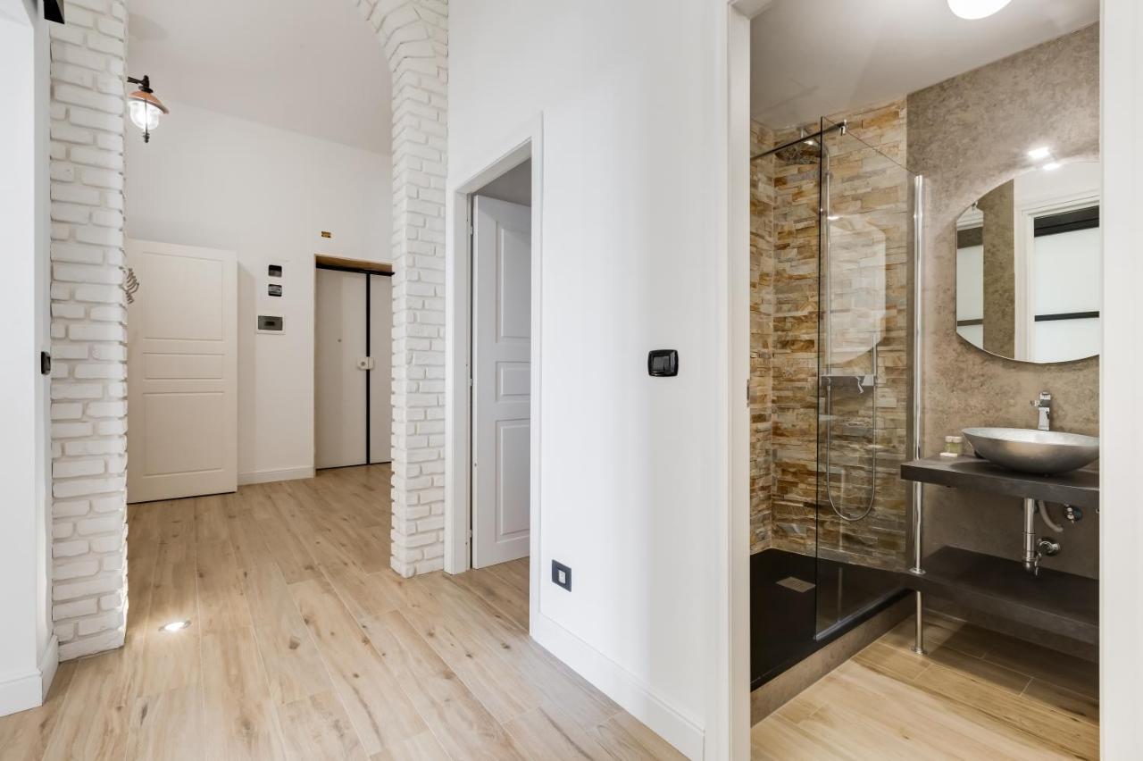 Bmga L Glam Industrial 3-Bed Apartment In Termini Rome Extérieur photo