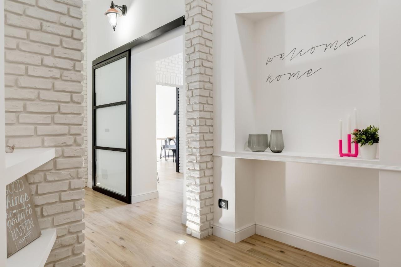 Bmga L Glam Industrial 3-Bed Apartment In Termini Rome Extérieur photo