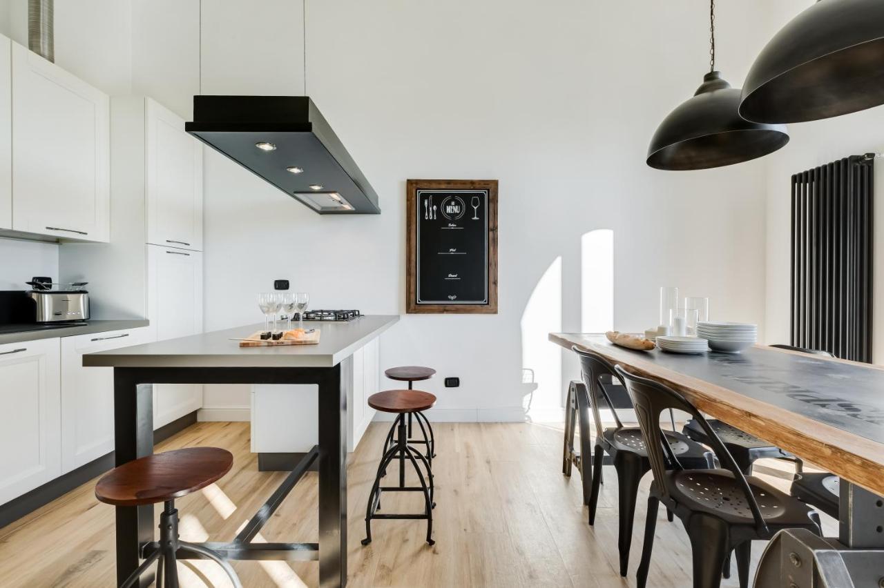 Bmga L Glam Industrial 3-Bed Apartment In Termini Rome Extérieur photo