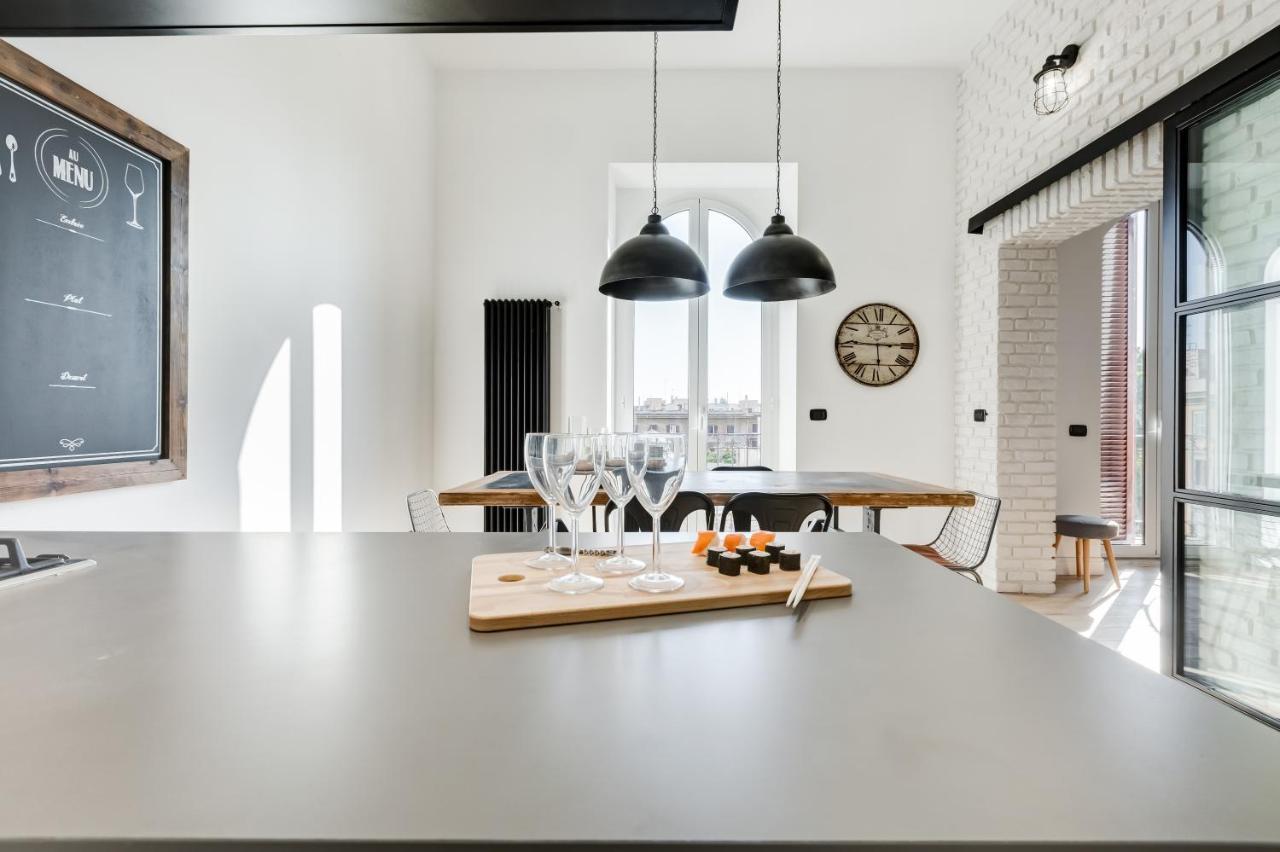 Bmga L Glam Industrial 3-Bed Apartment In Termini Rome Extérieur photo