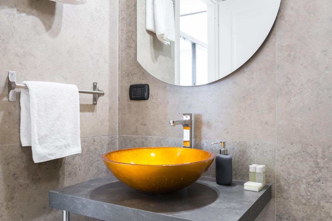 Bmga L Glam Industrial 3-Bed Apartment In Termini Rome Extérieur photo