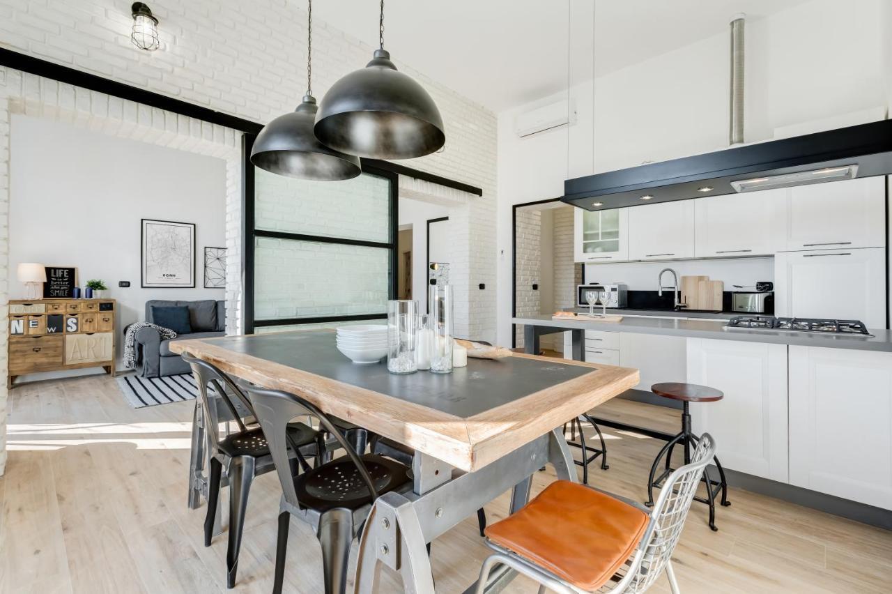 Bmga L Glam Industrial 3-Bed Apartment In Termini Rome Extérieur photo